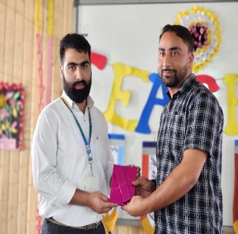 Teachers receiving token of appreciation on Teacher's Day 2024