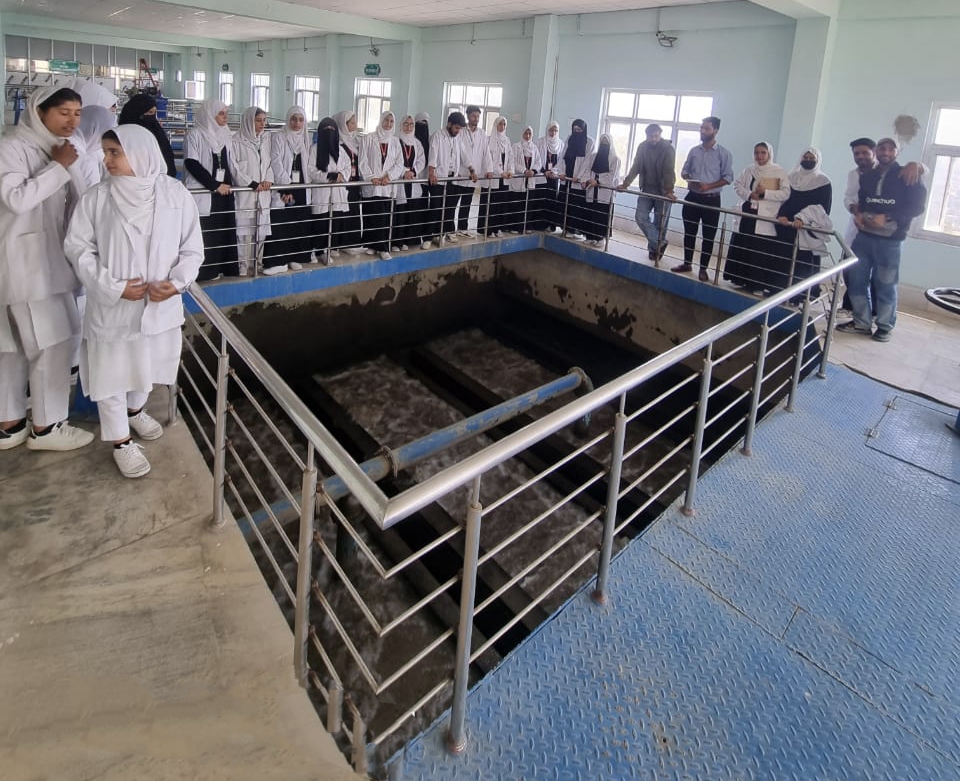 Students at Water Plant